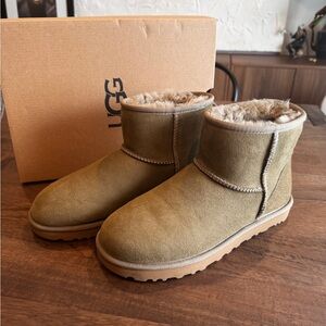 Ugg Boots, Classic Mini II, Antelope, Size 8